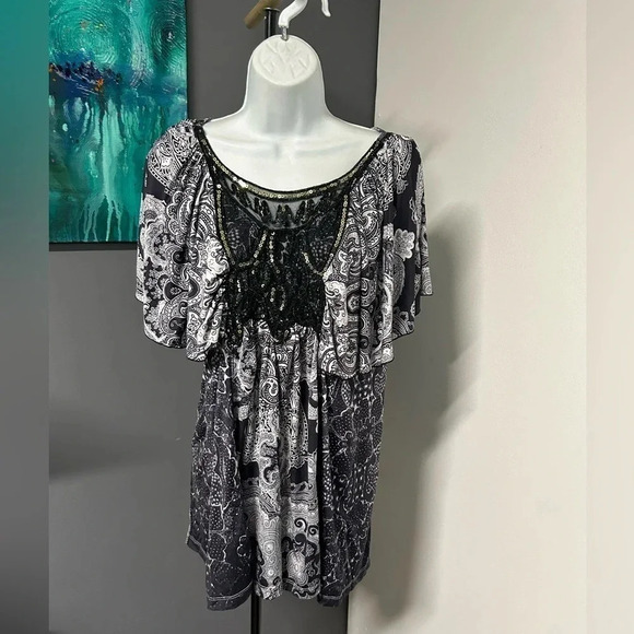 One World Bat Wing Bohemian Embellished Top Women’s Large Lace Flutter Sleeve - Picture 3 of 16